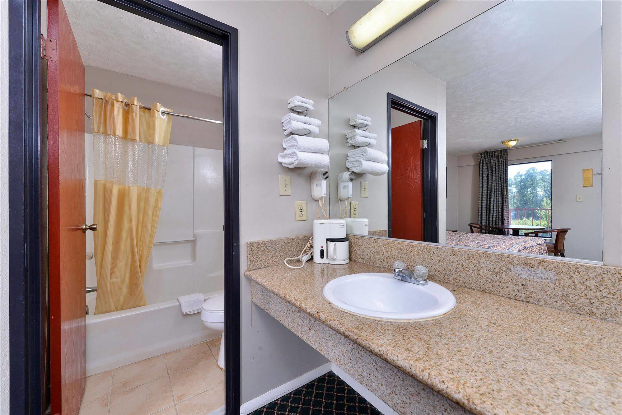 Americas Best Value Inn - Augusta / South Εξωτερικό φωτογραφία